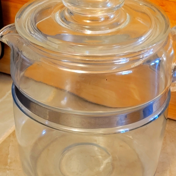 VINTAGE COFFEE POT